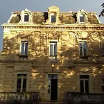 Logis - Restaurant Les Cedres