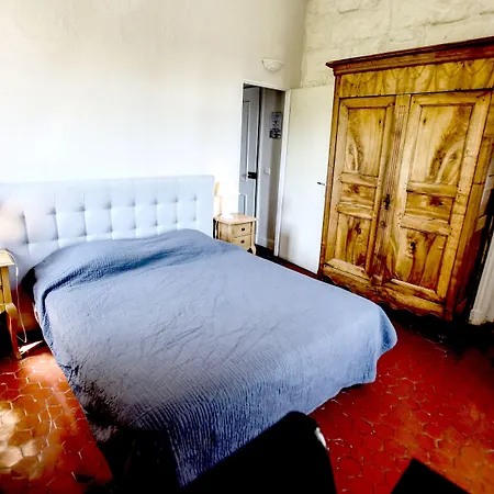 Hotel Logis - Restaurant Résidence Les Cèdres 3*