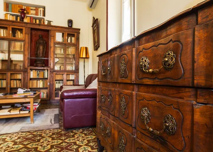 Logis - Restaurant Résidence Les Cèdres