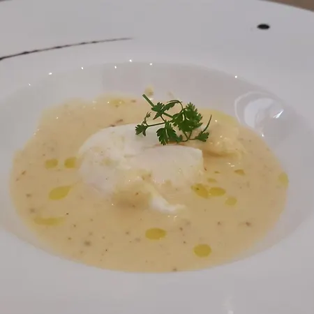 Logis - Restaurant Les Cedres Вильнёв-ле-Авиньон