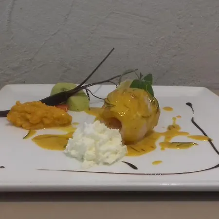 Logis - Restaurant Les Cedres Villeneuve-lès-Avignon