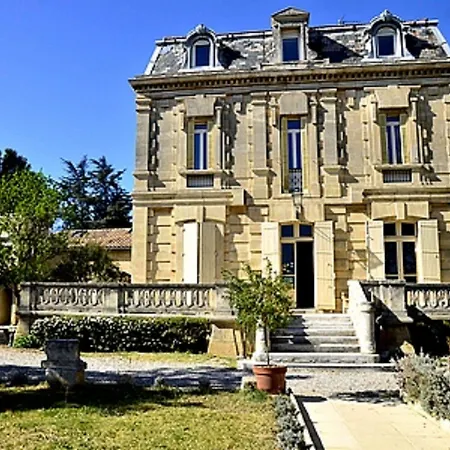 Logis Hotel - Restaurant Residence Les Cedres 3* Villeneuve-les-Avignon