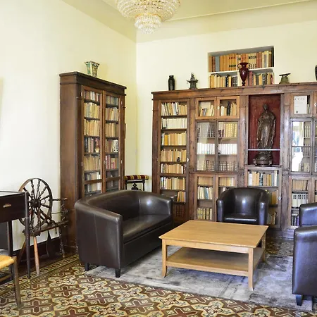 Logis Hotel - Restaurant Residence Les Cedres 3*